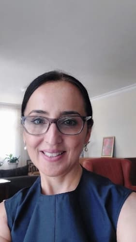 Uzm. Dr. Ayşe İlhan Özbakan