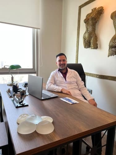 Op. Dr. Fatih Burak Efeoğlu Profil Fotoğrafı