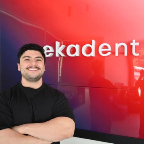 Dt. Candost Şekerler Profil Fotoğrafı