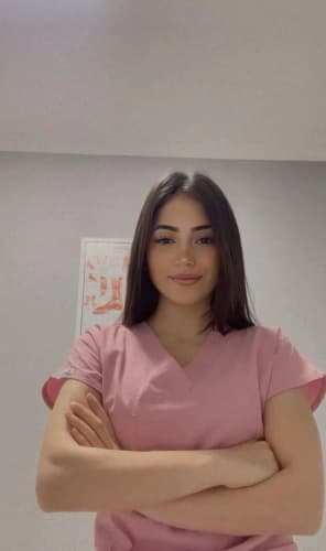 Podolog İrem Küçük Profil Fotoğrafı