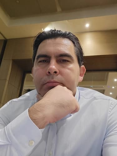 Op. Dr. Mustafa Gölen