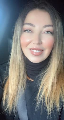 Dt. İrem Gülşen Bülbüloğlu Profil Fotoğrafı