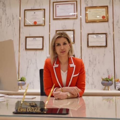 Doç. Dr. Esra Özgül Profil Fotoğrafı