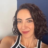 Dt. Melda Yıldız Profil Fotoğrafı