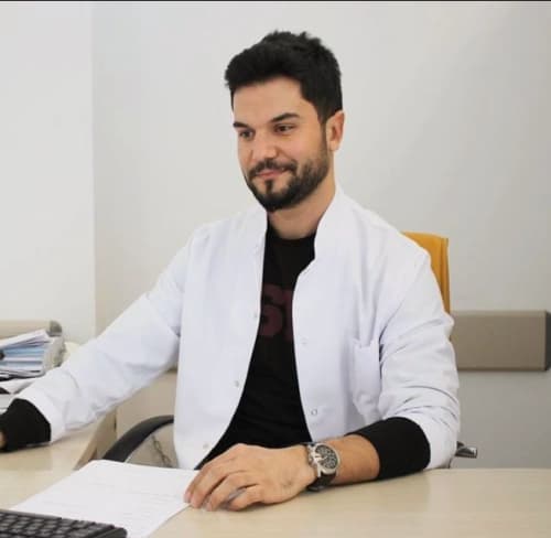Uzm. Dr. Arda Yapar Profil Fotoğrafı