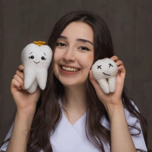 Dt. Zeynep Hazal Yıldırım Profil Fotoğrafı