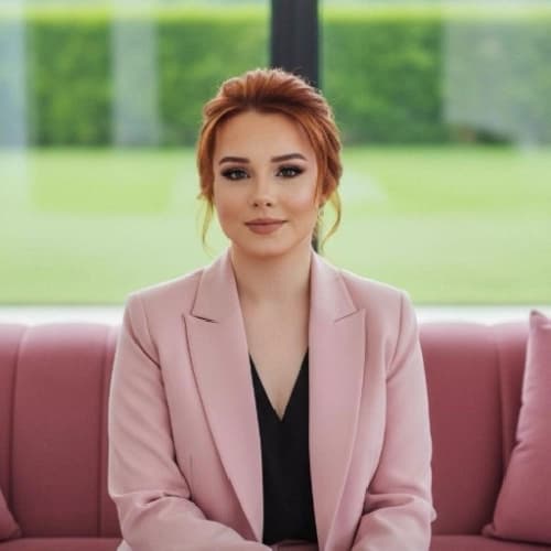 Uzm. Psk. İzel Çelik Gökdemir Profil Fotoğrafı
