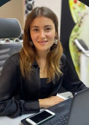 Dyt. Serna Özge Yılmaz Profil Fotoğrafı