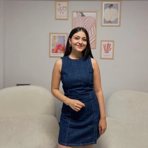 Dyt. Begüm Dalgeç Profil Fotoğrafı