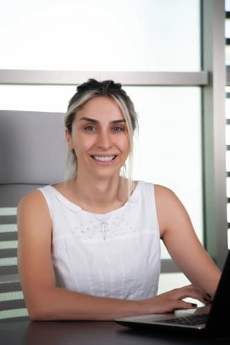 Op. Dr. Nazlı Ekşi Profil Fotoğrafı