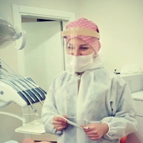 Dt. Esra Küçüker Susam Profil Fotoğrafı
