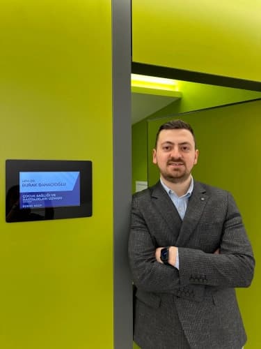 Uzm. Dr. Burak Danacıoğlu Profil Fotoğrafı