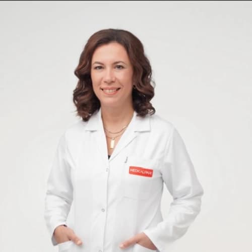 Op. Dr. Esra Yaşar Çelik