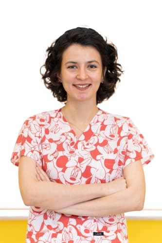 Uzm. Dt. Nermin Özgür Profil Fotoğrafı