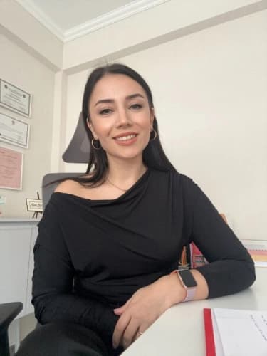 Klinik Psikolog Sinem Büşra Bekçi Profil Fotoğrafı