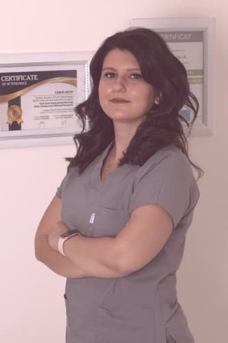 Uzm. Dt. Merve Pekpınarlı Profil Fotoğrafı