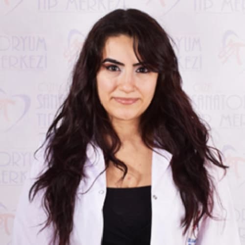 Dt. Petek Buse Uslu Kılınçer Profil Fotoğrafı