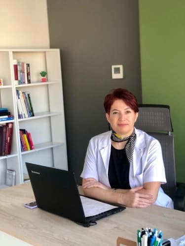Uzm. Dr. Ayşenur Cetişli Profil Fotoğrafı
