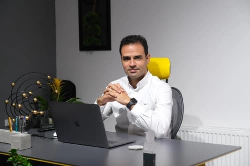 Op. Dr. Poyraz Şahin Profil Fotoğrafı