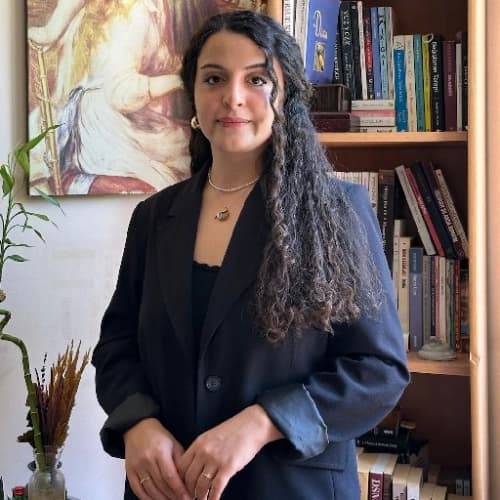 Klinik Psikolog Yaren Gülşen Profil Fotoğrafı