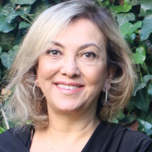 Dt. Nurcan Sır Kamış Profil Fotoğrafı