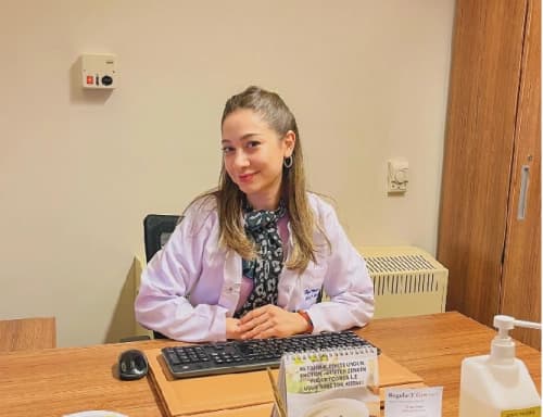 Dyt. Burcu Akbeyaz Profil Fotoğrafı