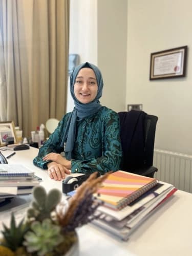 Uzm. Dr. Beyza Nur Deveci Profil Fotoğrafı