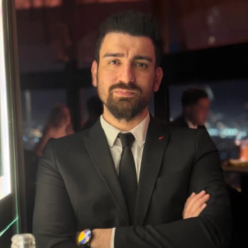 Uzm. Dr. Nedim İzgi Profil Fotoğrafı