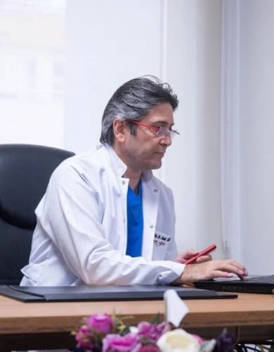 Op. Dr. Ahmet Suat Altmışyedioğlu Profil Fotoğrafı
