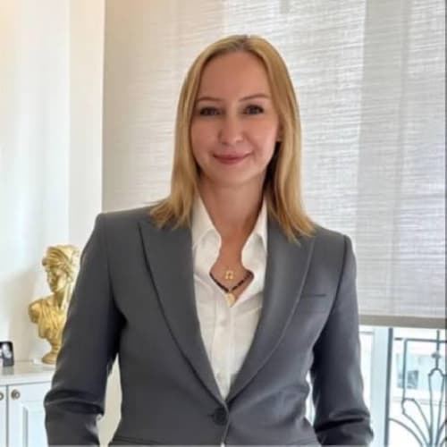 Op. Dr. Emine Ayla Gökçe Profil Fotoğrafı