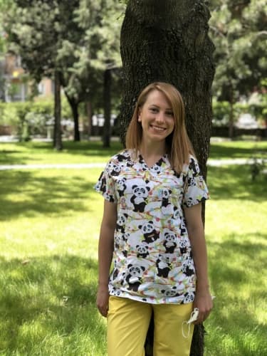 Uzm. Dt. Esra Özgöçmen Tula Profil Fotoğrafı