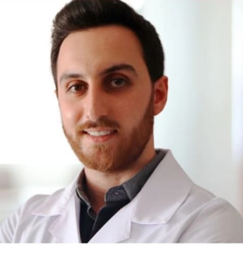 Dyt. Mehmet Çağatay Emre Profil Fotoğrafı