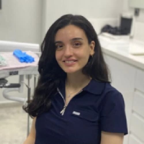 Dt. Merve Çuhacı Profil Fotoğrafı