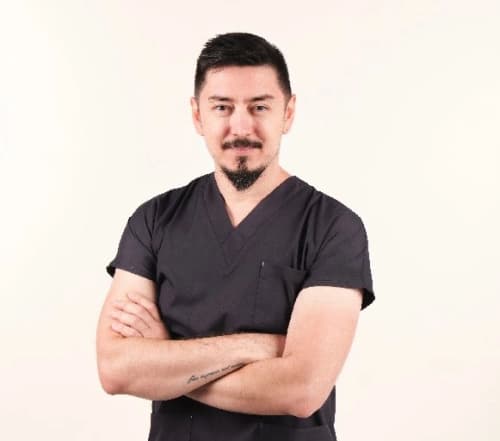 Dr. Emrah Özer Profil Fotoğrafı