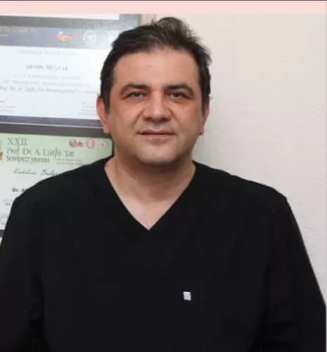 Uzm. Dr. Armin Müştak Profil Fotoğrafı