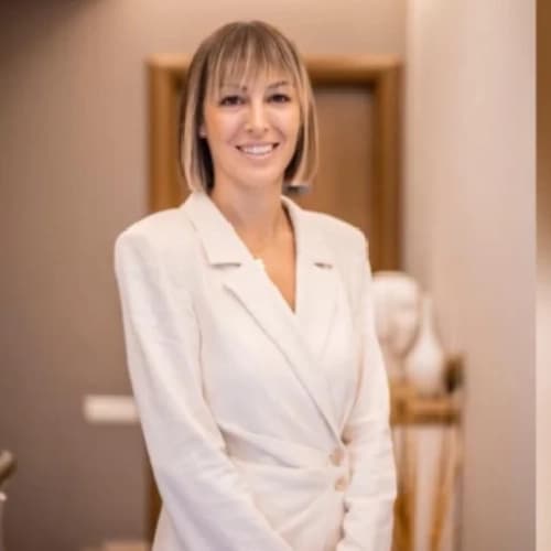 Uzm. Dr. Özge Karasu Profil Fotoğrafı