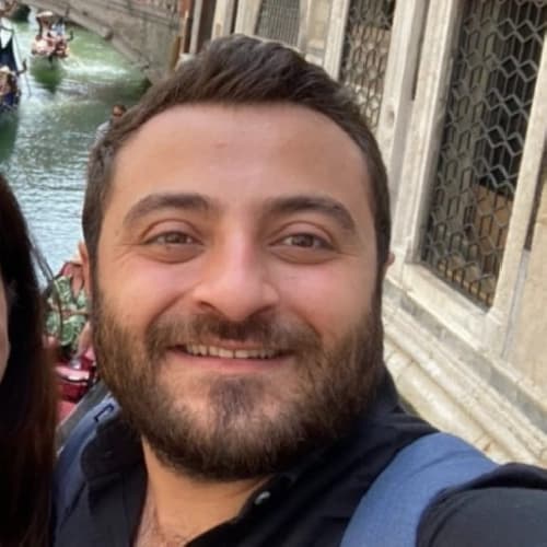 Uzm. Dt. Ömer Onur Gümüş