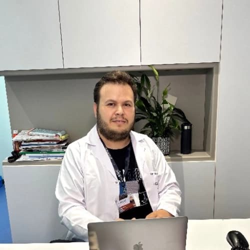 Uzm. Dr. Uğur Akkaş Profil Fotoğrafı