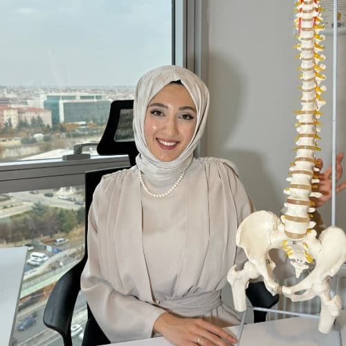 Fzt. Kübra Bozan Profil Fotoğrafı