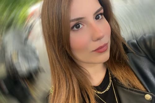Psk. Zeynep Özgüç Profil Fotoğrafı