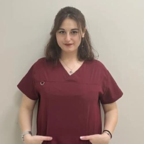 Dt. Büşra Gündüz Profil Fotoğrafı