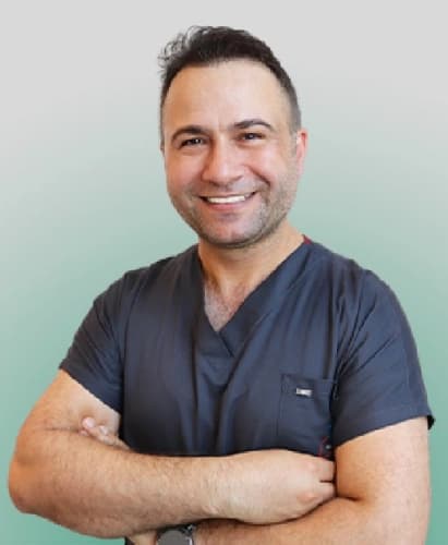 Dt. Kerem Özgüler Profil Fotoğrafı