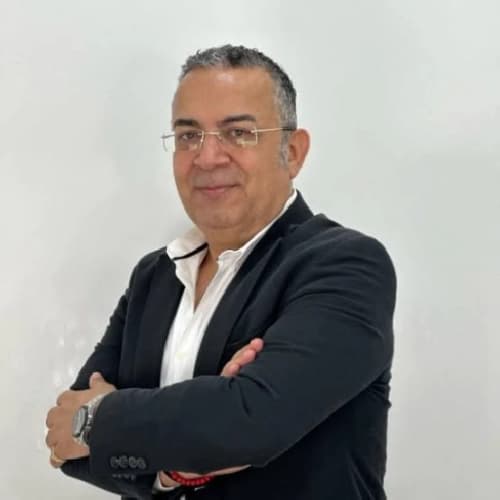 Dr. Mahmut Demet