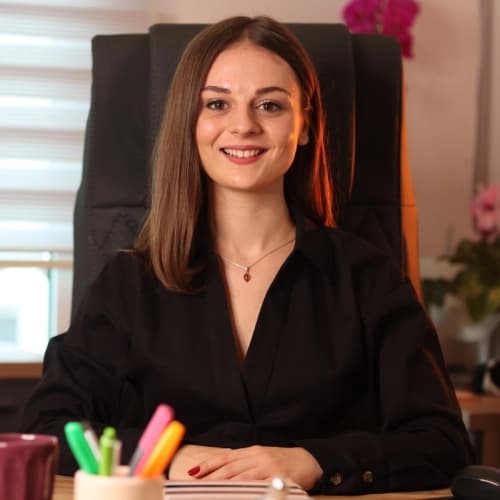 Dyt. Nihan Aykırı Varlık Profil Fotoğrafı