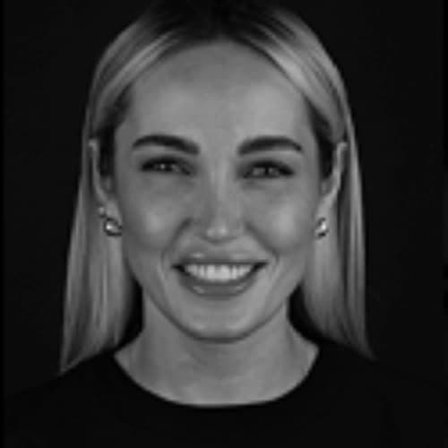 Dr. Dt. Selin Gürbüz