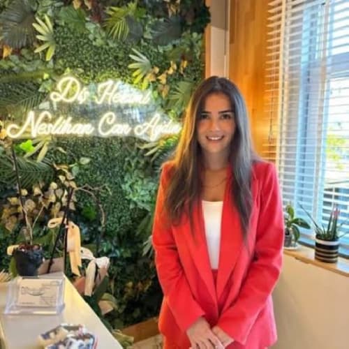 Dt. Neslihan Can Aydın