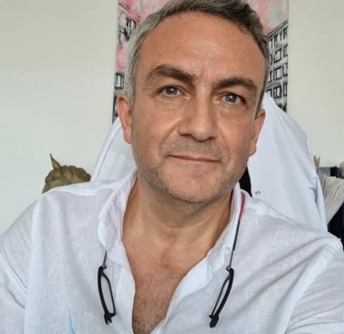 Uzm. Dr. Oğuz Bak Profil Fotoğrafı