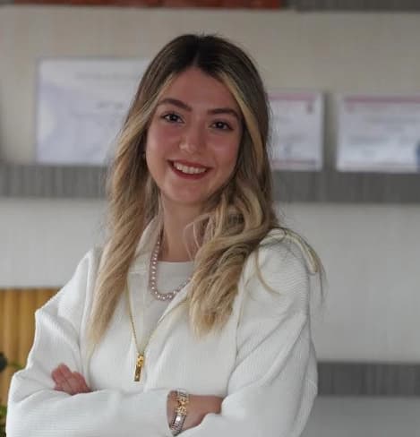 Dyt. Elif Aydiş Profil Fotoğrafı
