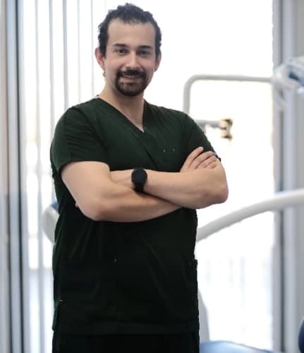 Dt. Furkan Emre Gürbüz Profil Fotoğrafı
