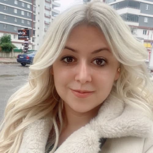 Aile Danışmanı Hasret Kaya Alemdar